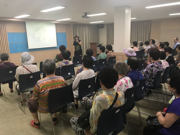 첨부 이미지 2-밤실마을 싱싱하우스 국화가꾸기 전문가교육