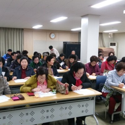첨부 이미지 2-2019년 노인사회활동지원사업 9개월 노노케어 간담회 진행했어요