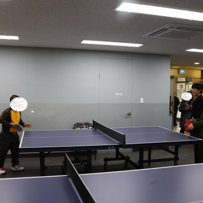 4. FUN FUN 탁구장 : 지역주민의 건강한 여가문화 및 건강증진을 위해 탁구장을 운영하고 있으며 월1회 탁구대회를 통해 지역주민 간 친목도모 할 수 있는 공간입니다. 