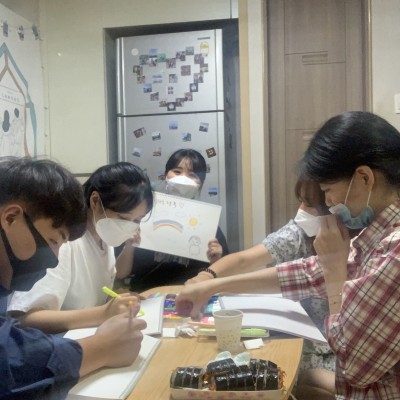 또한 그룹별로 계획을 수립하고, 각 그룹별 활동을 시작하여 맛집투어 및 체험 등을 진행하였습니다                적극적이고, 활기찬 청년들과의 도담도담커뮤니티사업!!  앞으로도 더 즐거운 활동들이 많으니   많은 관심부탁드립니다~!!^^  