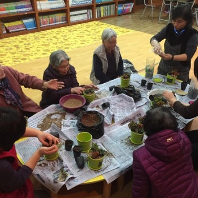 첨부 이미지 3-[독거노인친구]친구랑 예쁜 화분을 만들어요!!