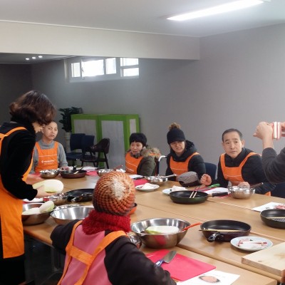 첨부 이미지 3-[요리교실프로그램] 한국암웨이 선생님들과 함께!