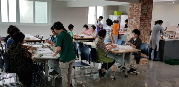 이미지 새창으로 크게보기 첨부 이미지 3-사회양극화해소사업-공동밥상