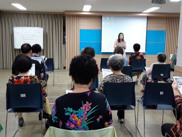 첨부 이미지 2-[보건의료서비스] 노인 스스로 운동법 교육