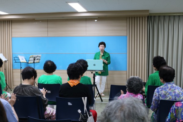 첨부 이미지 2-2019년 지역주민 문화행사 ‘재능나눔공연’