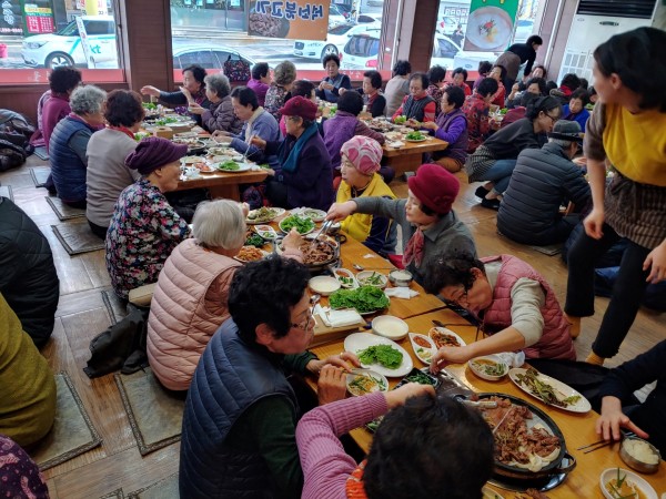 이미지 새창으로 크게보기 첨부 이미지 3-2019년 노인사회활동지원사업